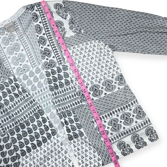Chicos Black And White Printed Ruched-Sleeve Cardigan 2 Large Womens Lightweight - Picture 11 of 12